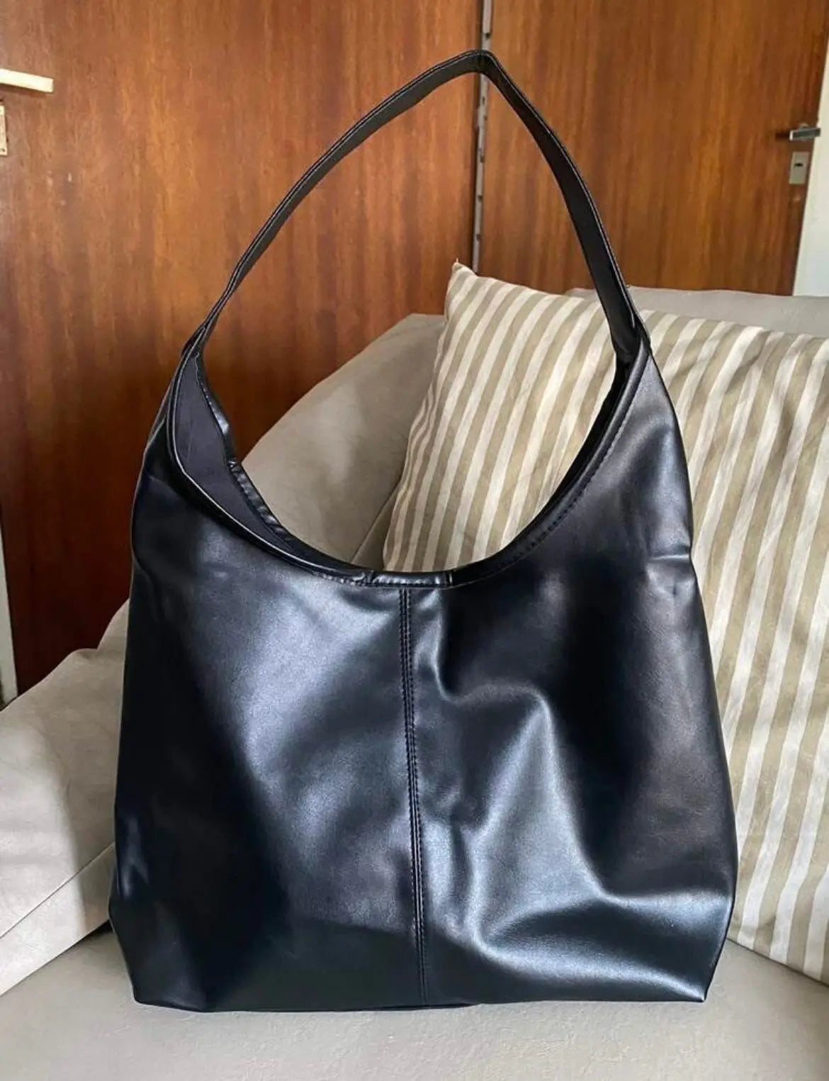 Bolso Hobo estilo cuero 👜 Candylashes